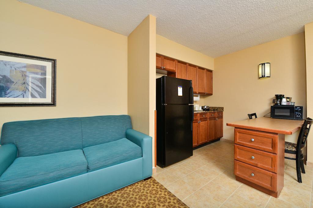 Mainstay Suites Sawgrass Tamarac Room photo