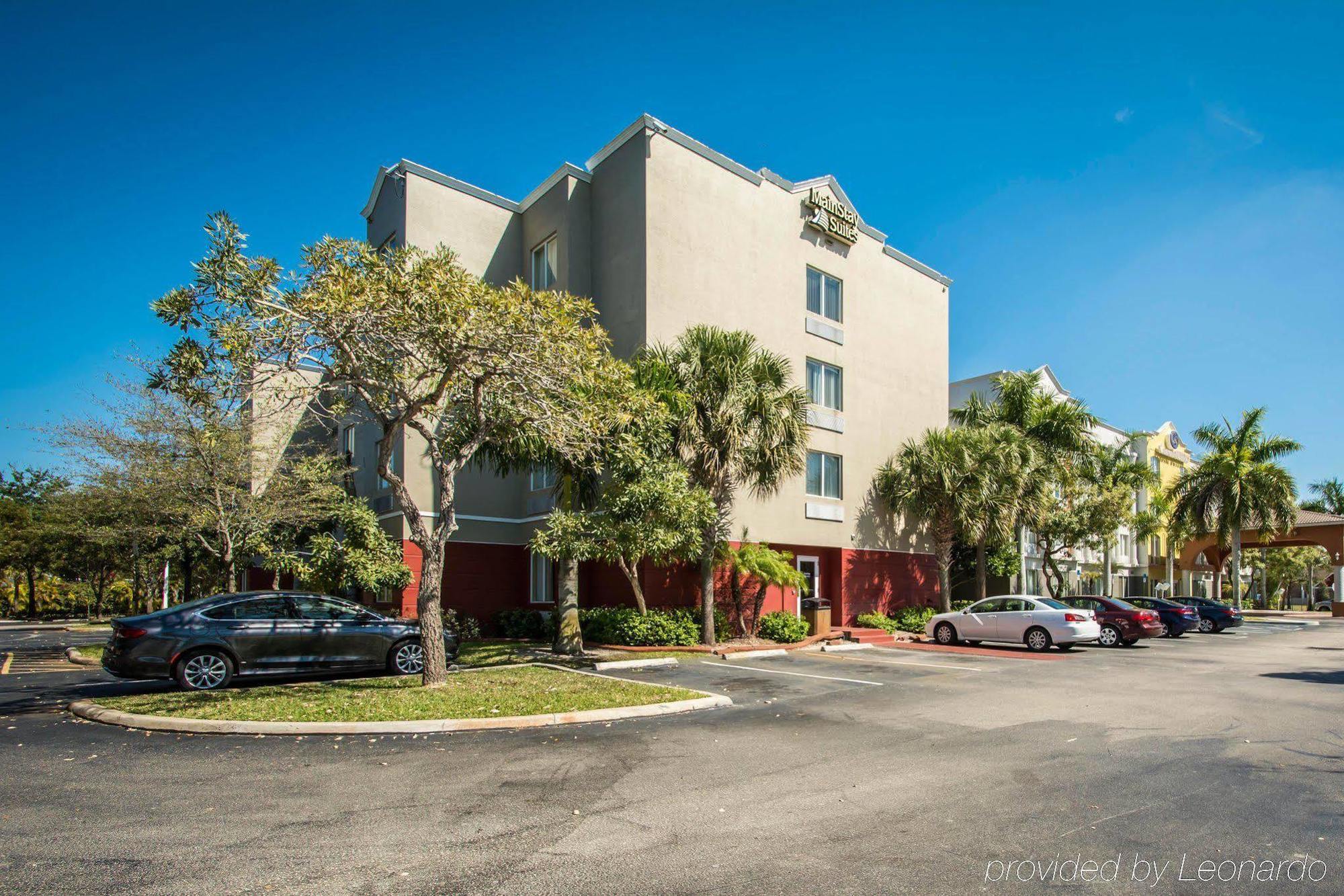 Mainstay Suites Sawgrass Tamarac Exterior photo
