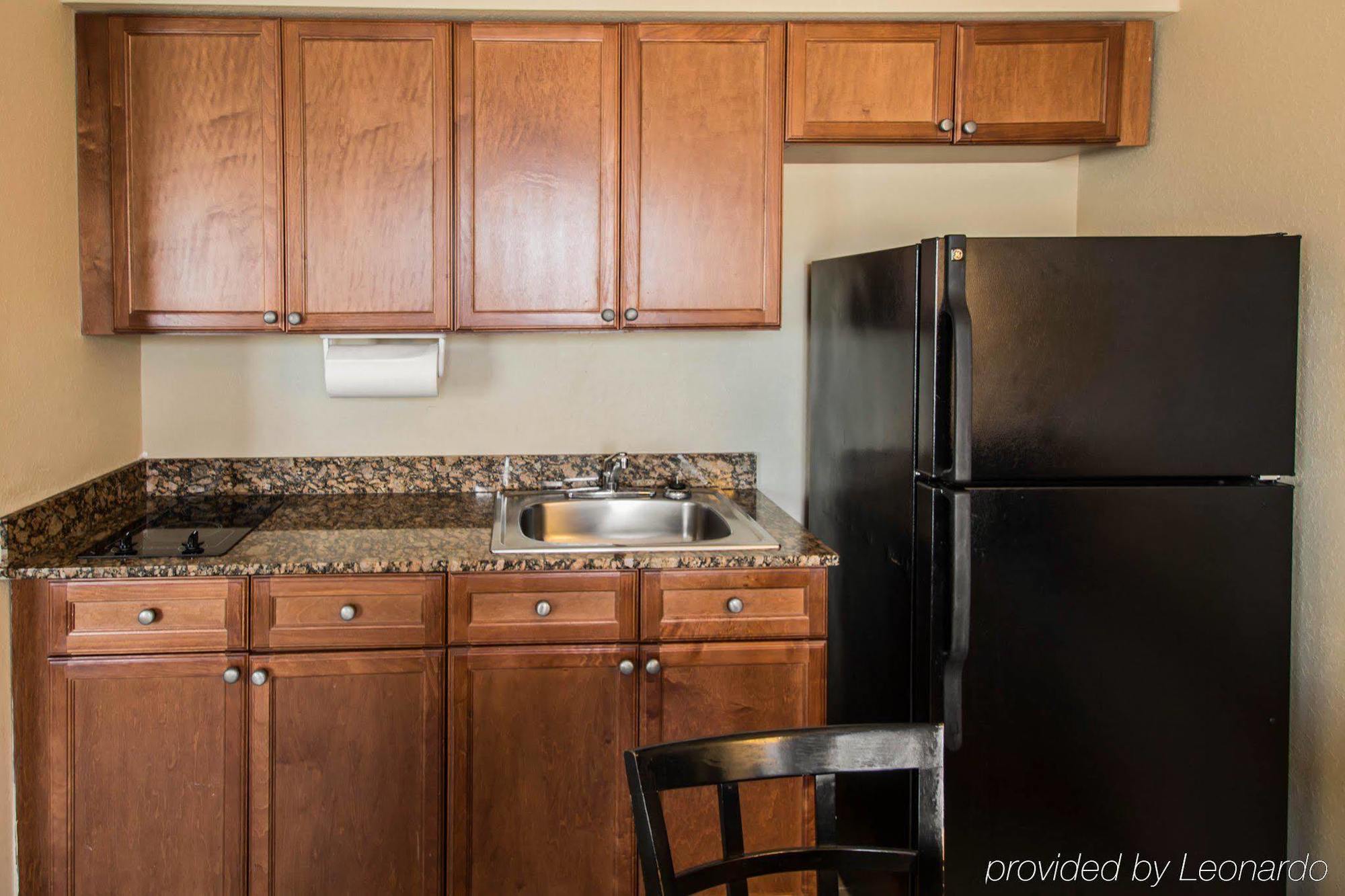 Mainstay Suites Sawgrass Tamarac Exterior photo