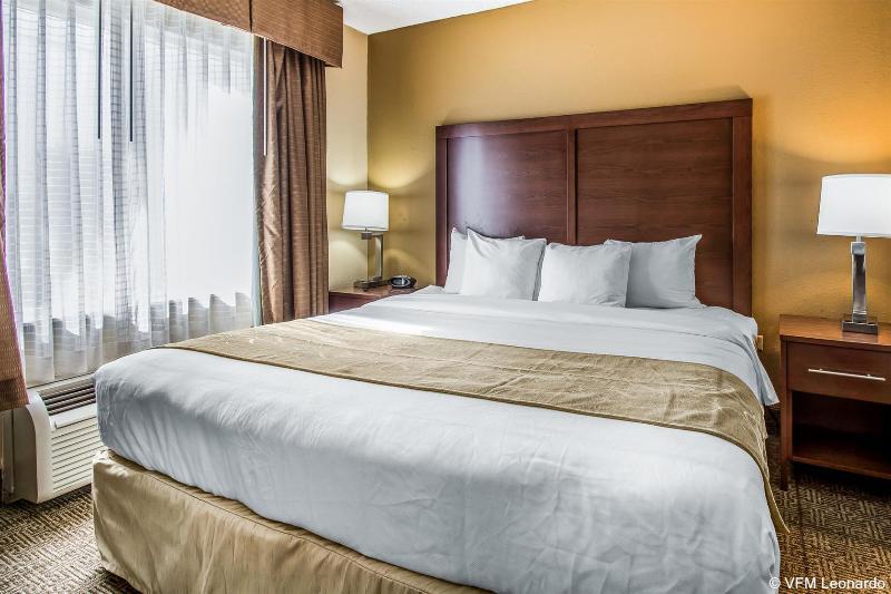 Mainstay Suites Sawgrass Tamarac Exterior photo