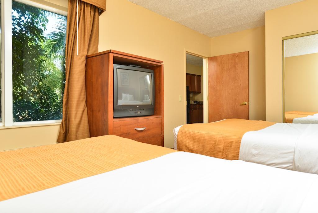 Mainstay Suites Sawgrass Tamarac Exterior photo